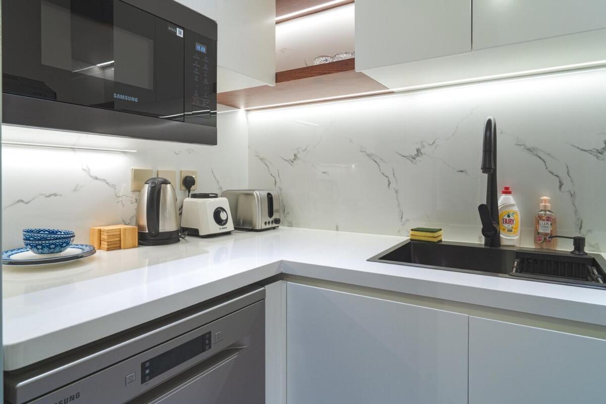 Full Marina View 2br Near Jbr *